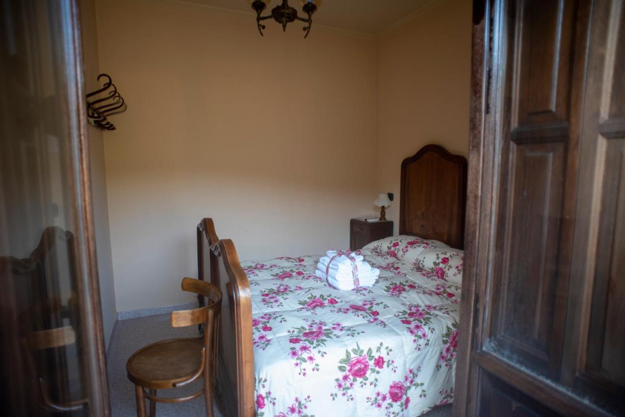 Hotel La Ginestra Castel San Lorenzo Zewnętrze zdjęcie
