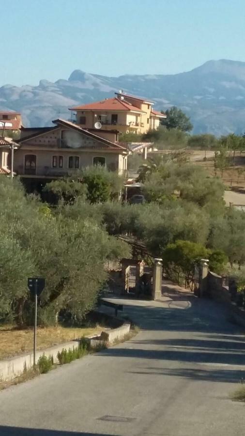 Hotel La Ginestra Castel San Lorenzo Zewnętrze zdjęcie